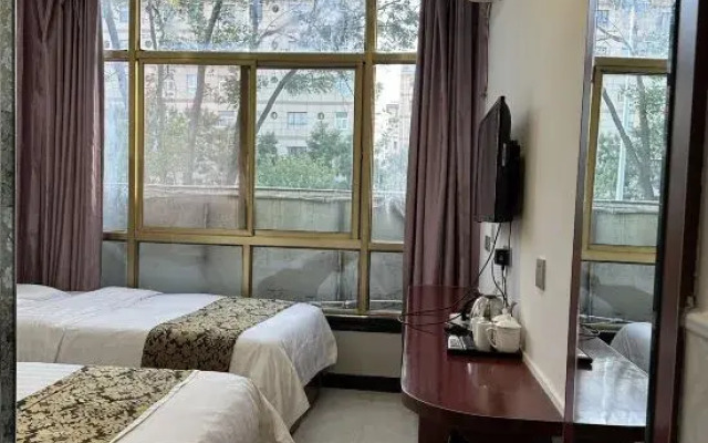 Pingliang Shangjia Express Hotel