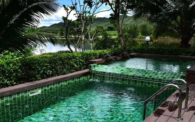 Lemon Chalet Kaeng Krachan Resort