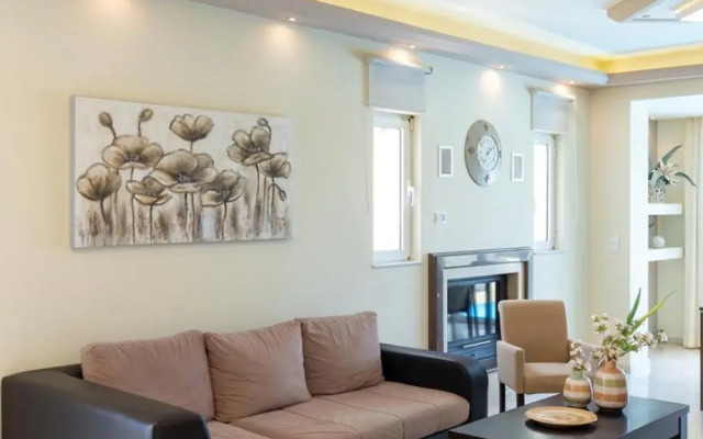 Amarlia Villa