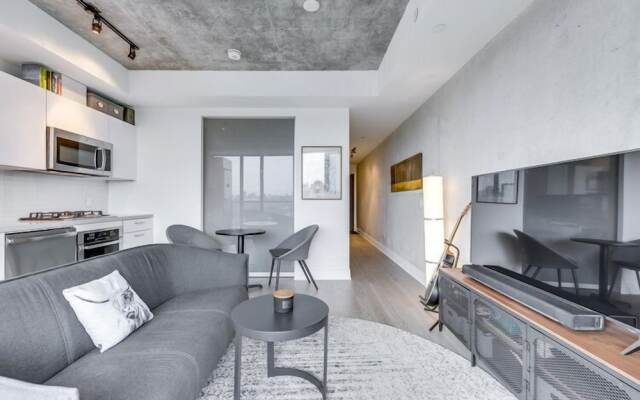 Queen St West Designer Executive Suites