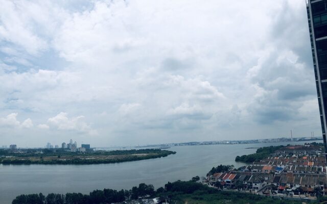 Marina Cove Premium Room