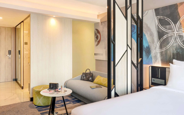 Novotel Suites Yogyakarta Malioboro – Guest Rooms – Yogyakarta