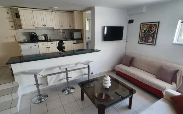 Ina's Cosy Studio 55m2, Koukaki, Acropolis 7'