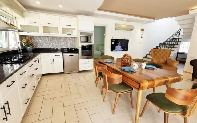 Exceptional Villa With Private Pool in Antalya