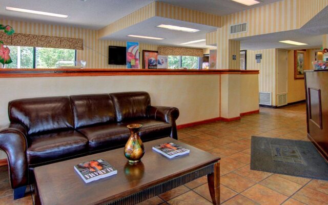 Quality Inn Auburn Campus Area I-85