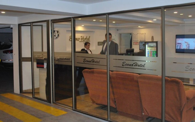 Econohotel