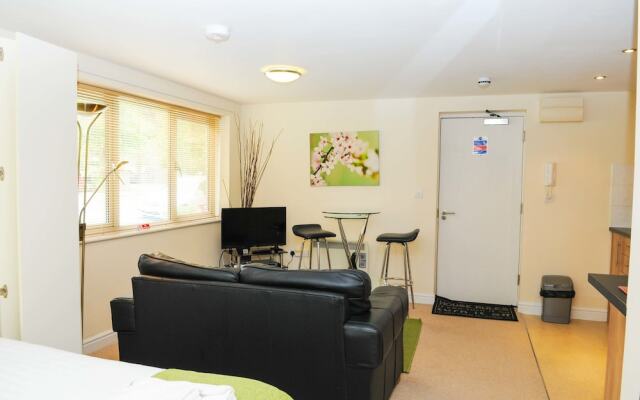 Your Stay Bristol Cotham Lawn