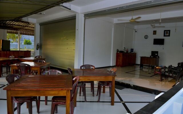 Hotel Aathithan Trincomalee