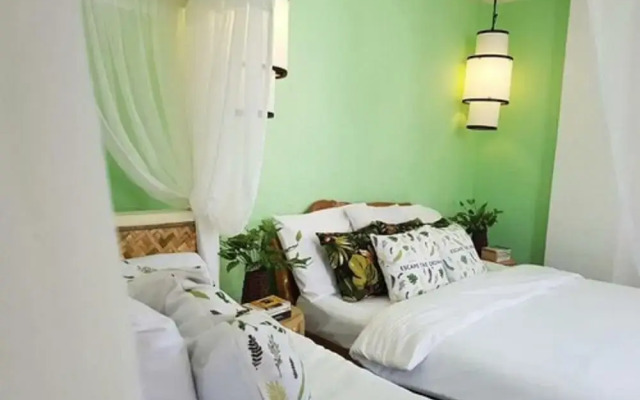 Penthouse 8 Colors Beach House Resort by Cocotel