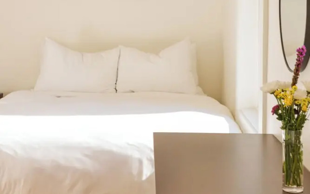 The Historic Schoolhouse Inn