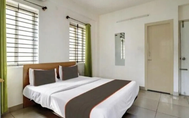 S M Suites