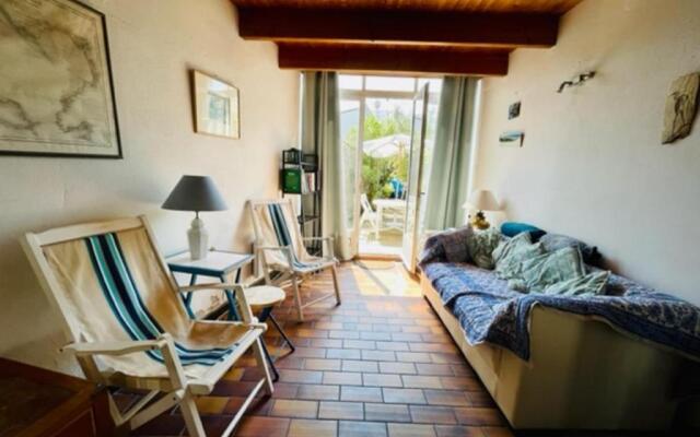 House Rétaise With Garden Close To The Sea