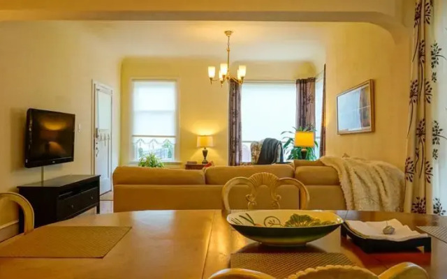 Alameda Island House