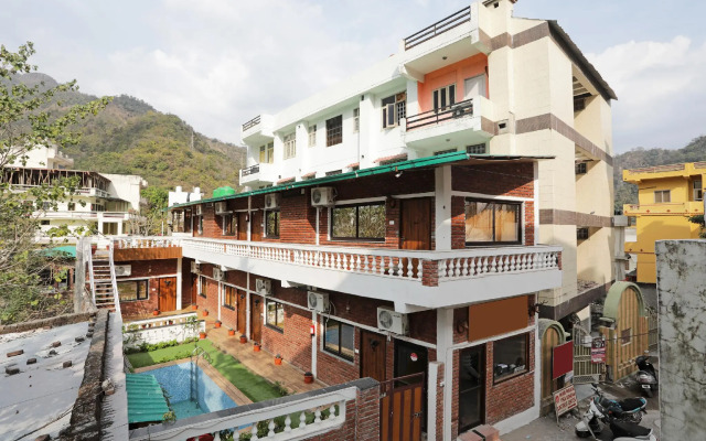 OYO 12212 Ramanuj Cottage