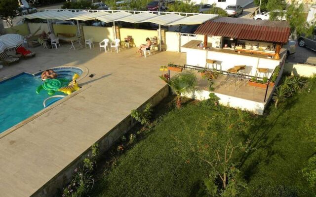 Ada Apart Hotel