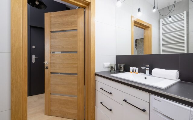 Krakow Studio With Terrace by Renters