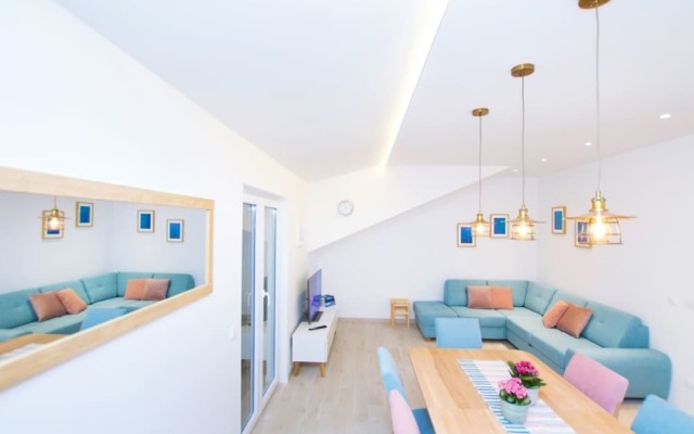 Remarkable 5-bed Villa in Labin