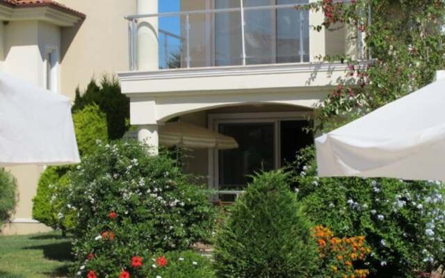 Villa SH15 by JoyLettings