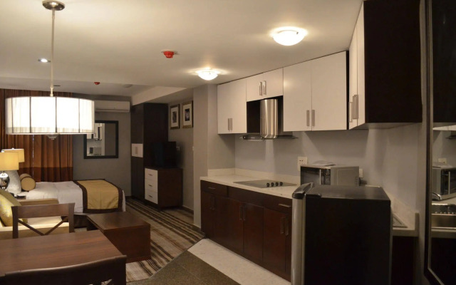 Lakewood Luxury Apartment