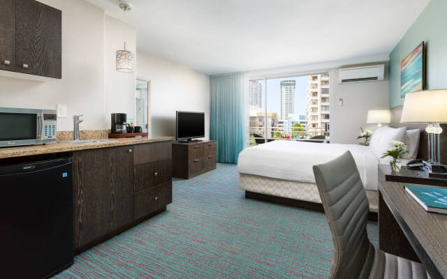 Courtyard by Marriott Waikiki Beach