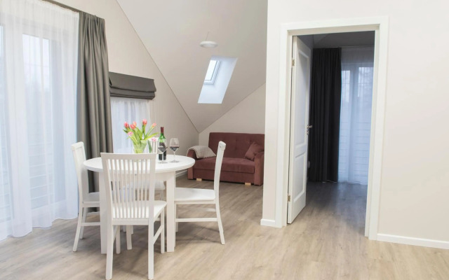 Green Hill Apartments