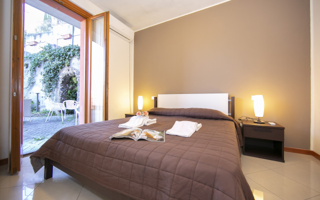 Fontana Del Lago Apt. 1