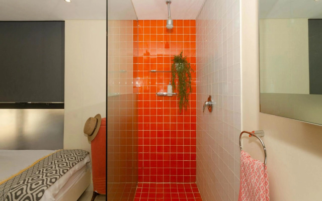 Quayside Waterfront Apartment