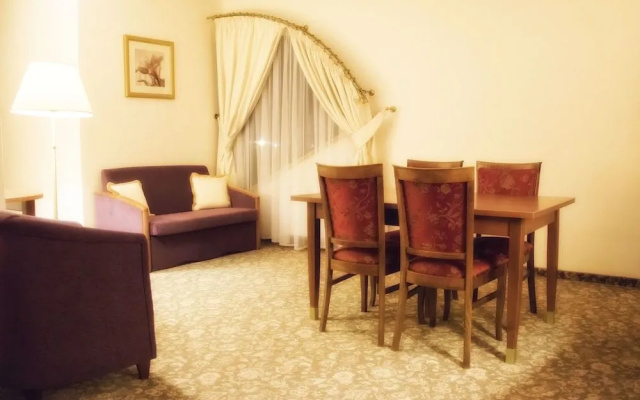 Amaryllis Hotel