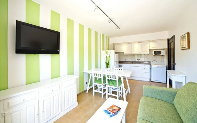 Apartamentos Sallés Beach