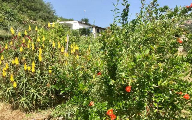 Via Molini 3 km zum Strand priv. Parkplatz