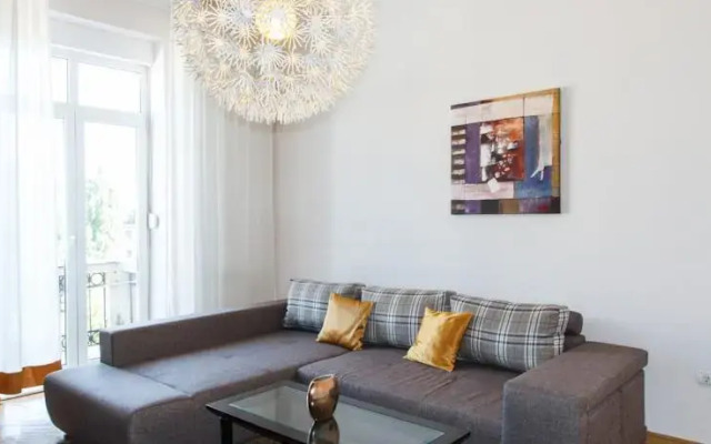 Bitef Apartment
