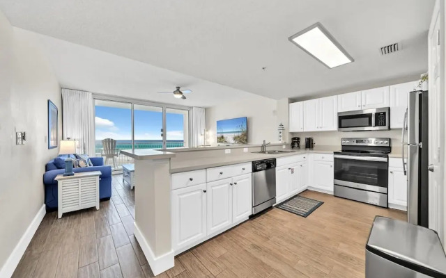 Majestic Beach Towers 1-1014