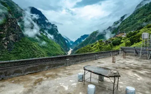 Teacher Zhang's Inn