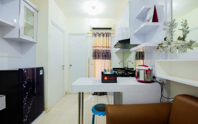 Minimalist 2BR at Green Pramuka Apartment