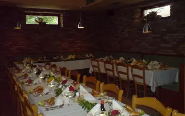Penzion Restaurace Chanos