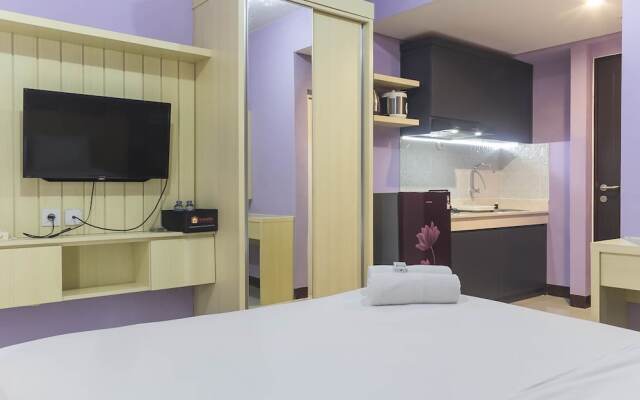 Homey And Comfy Studio Apartment At Sentra Timur Residence
