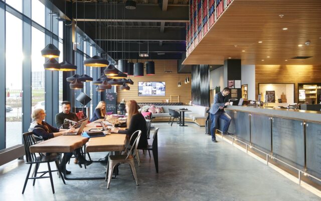 Moxy Aberdeen Airport