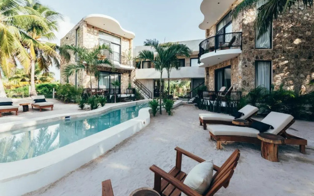 Cucu Hotel - El Cuyo