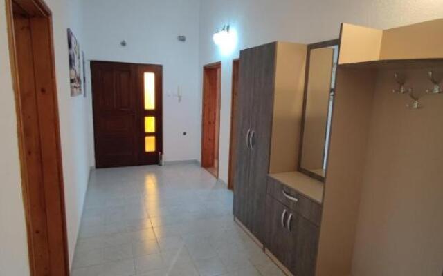 Guest House Tomba