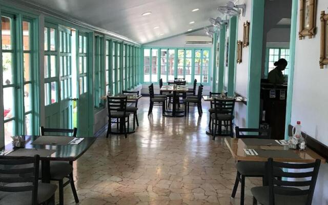 Toby's Resort