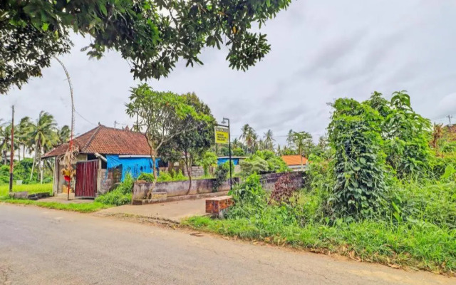 OYO 92203 Tata Guest House