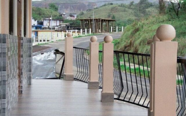 Pumpkin Cordial Lodge