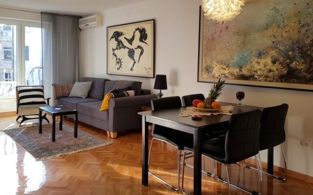 Apartment Art Galery