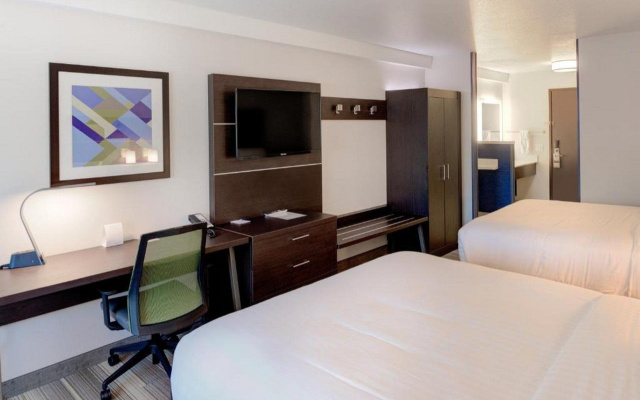 Holiday Inn Express Newberg - Wine Country by IHG