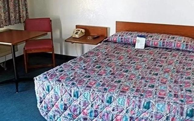 Rodeway Inn Fort Smith I-40