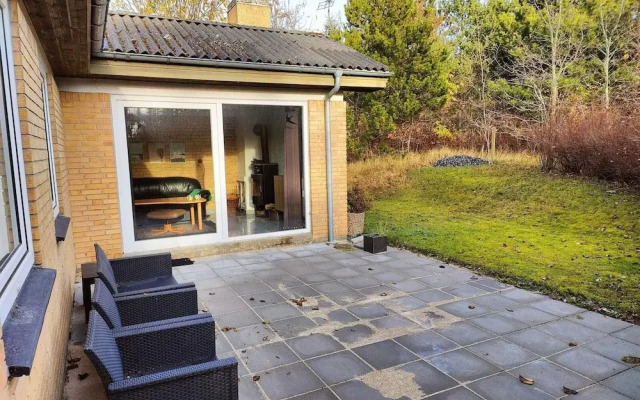 4 Star Holiday Home in Hals