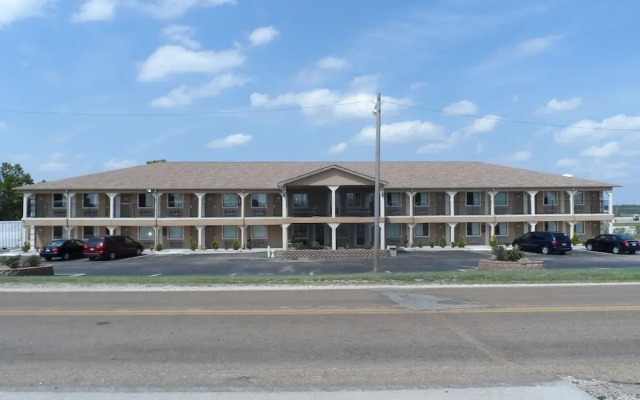 Motel 6-Saint Robert, MO