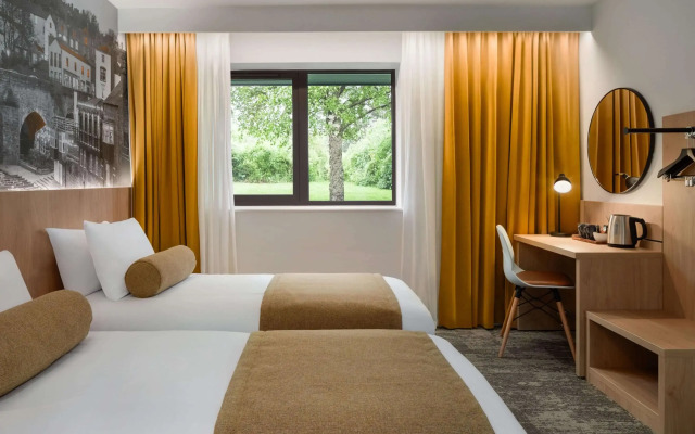 Super 8 by Wyndham Durham