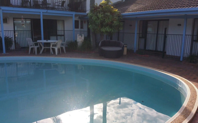 Blue Heron Motel