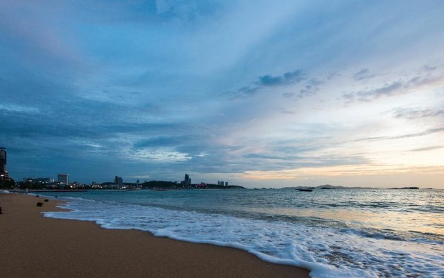 Seashore Pattaya Resort